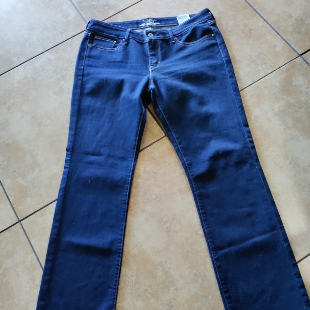 Levi's straight leg